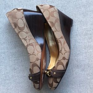 Gorgeous Coach logo wedges